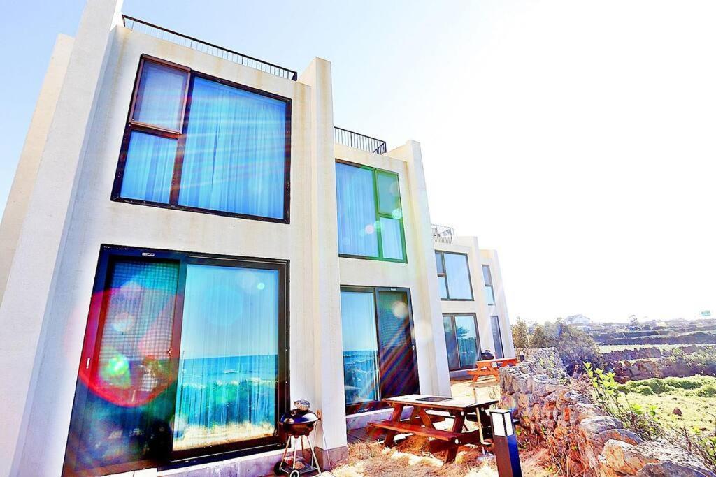 ג'גו Coveted Palms Village Pension מראה חיצוני תמונה